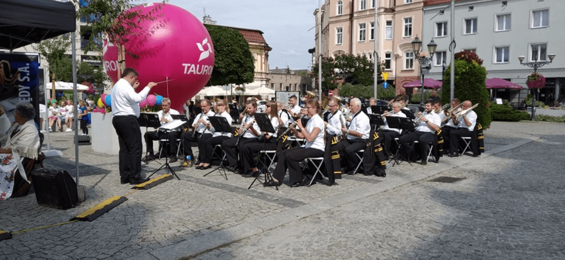 Tarnowskie Góry. Piknik Rodzinny i manifestacja