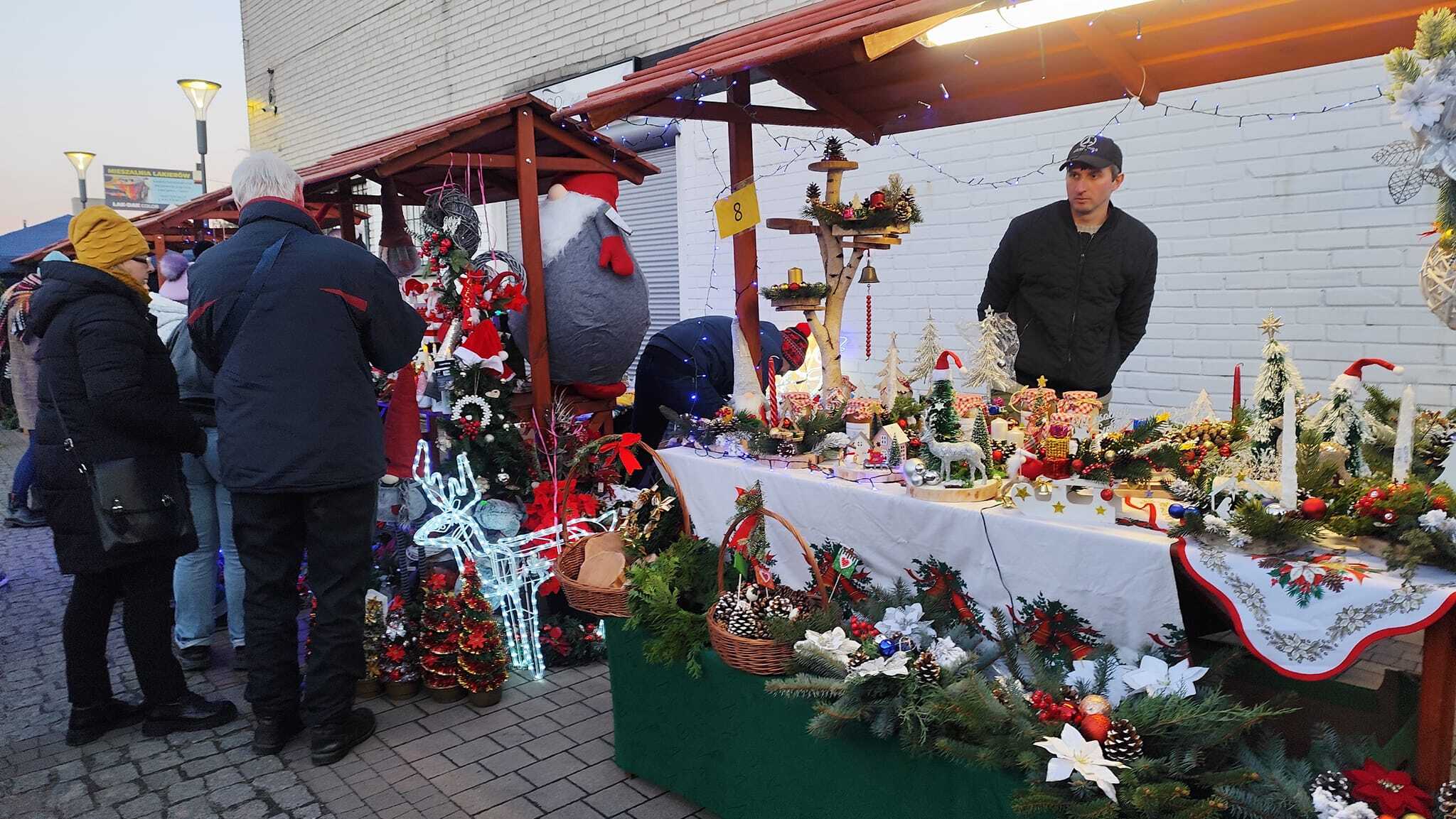 Świąteczny jarmark w Kaletach