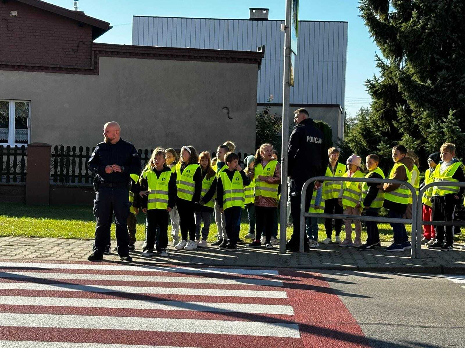 Profilaktyczne spotkania z policjantami