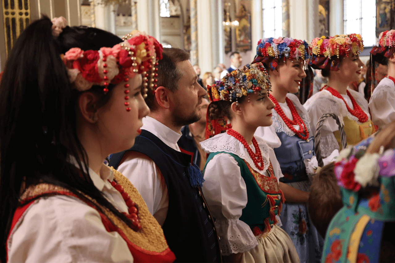 Święcenie pokarmów w Radzionkowie 2024