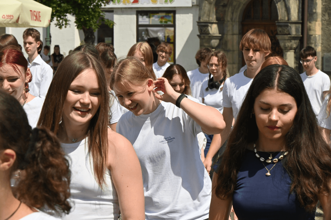 "Staszic" tańczy na rynku